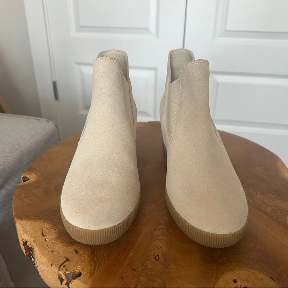 SOREL x CALIA Out N’ About™ Slip-On Wedge Women's Cream Ankle‎ Boots
